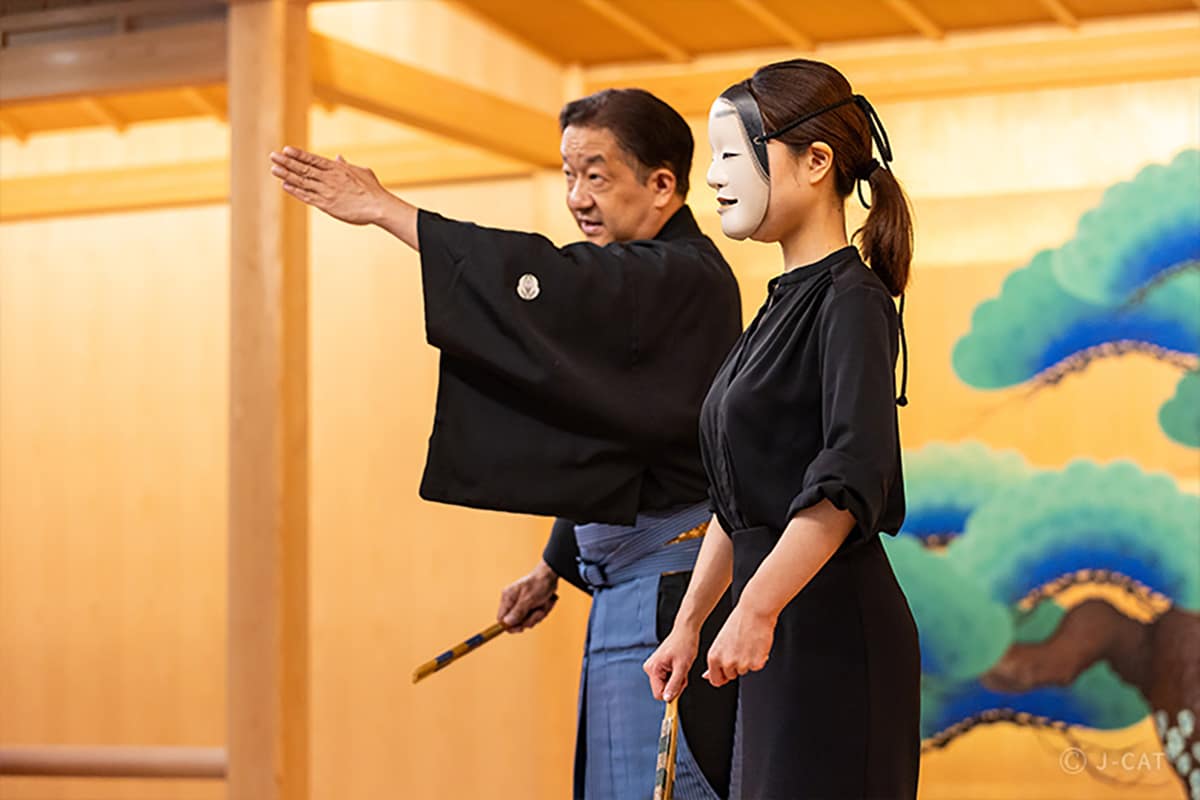 Luxury Experiences in Kyoto Noh actor instructing a student