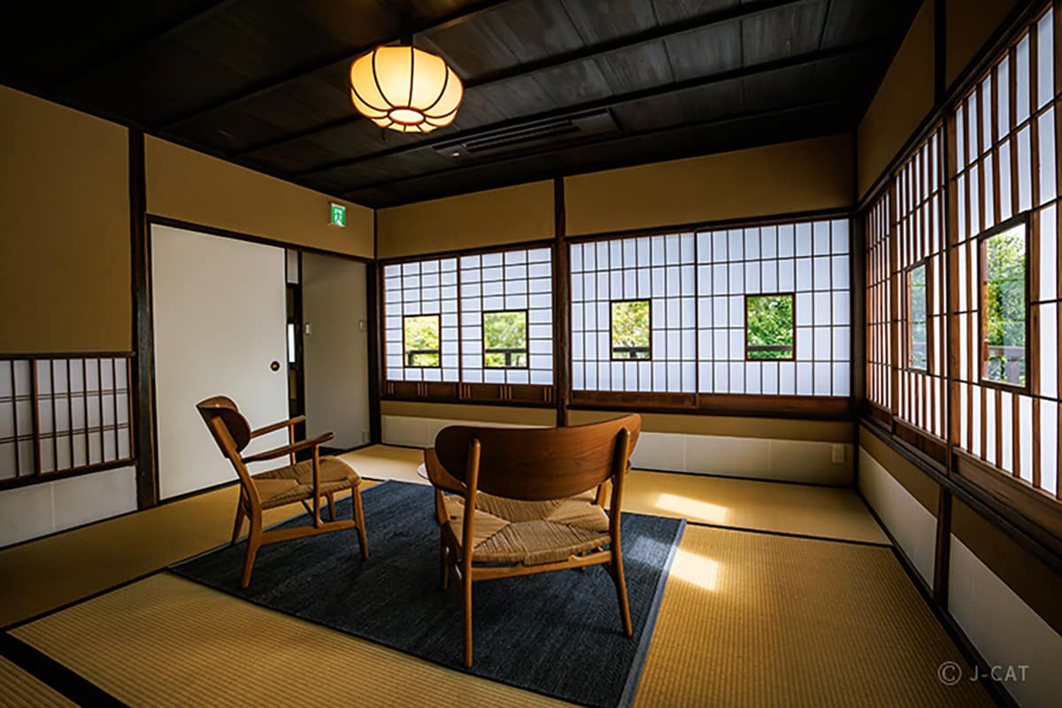 Luxury Experiences in Kyoto Inside a traditional Japanese room