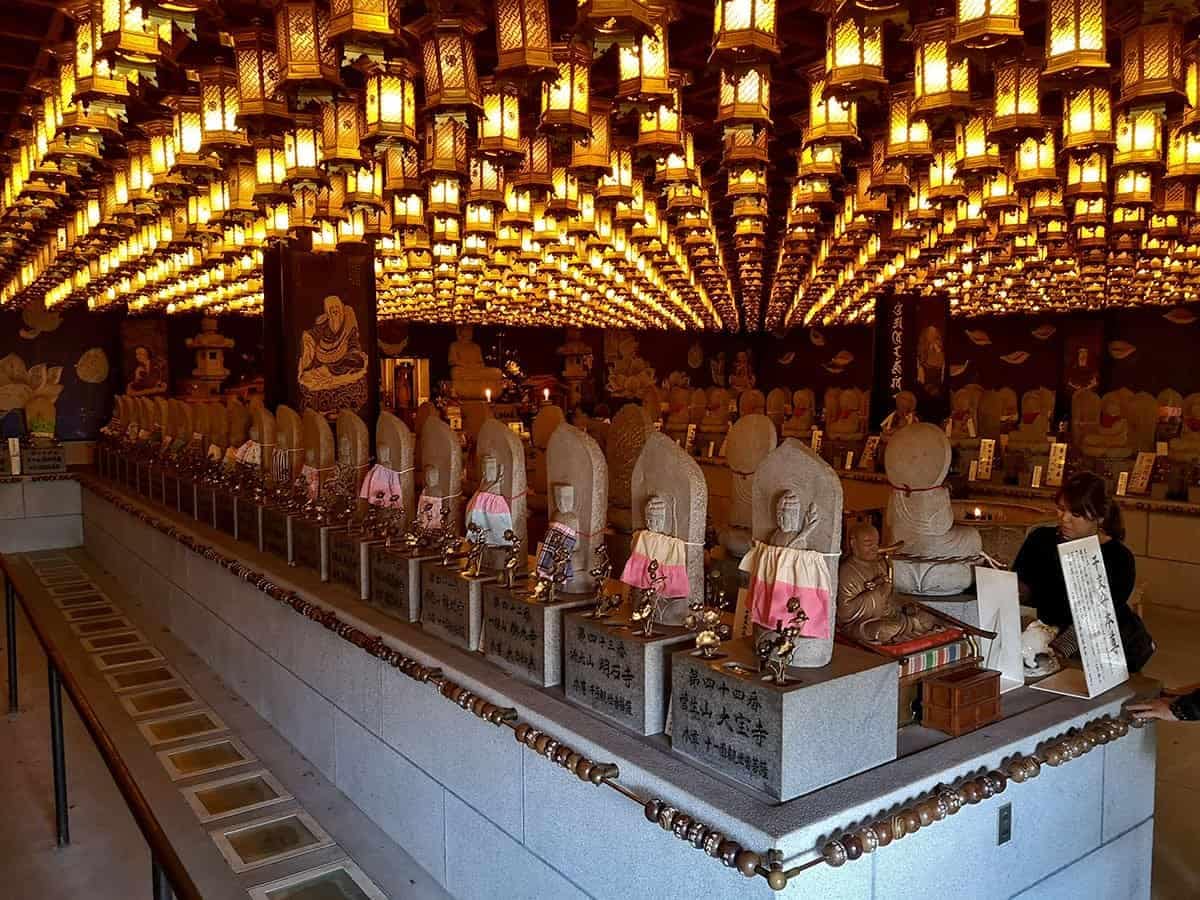 Miyajima Travel Guide Inside Daishoin Temple