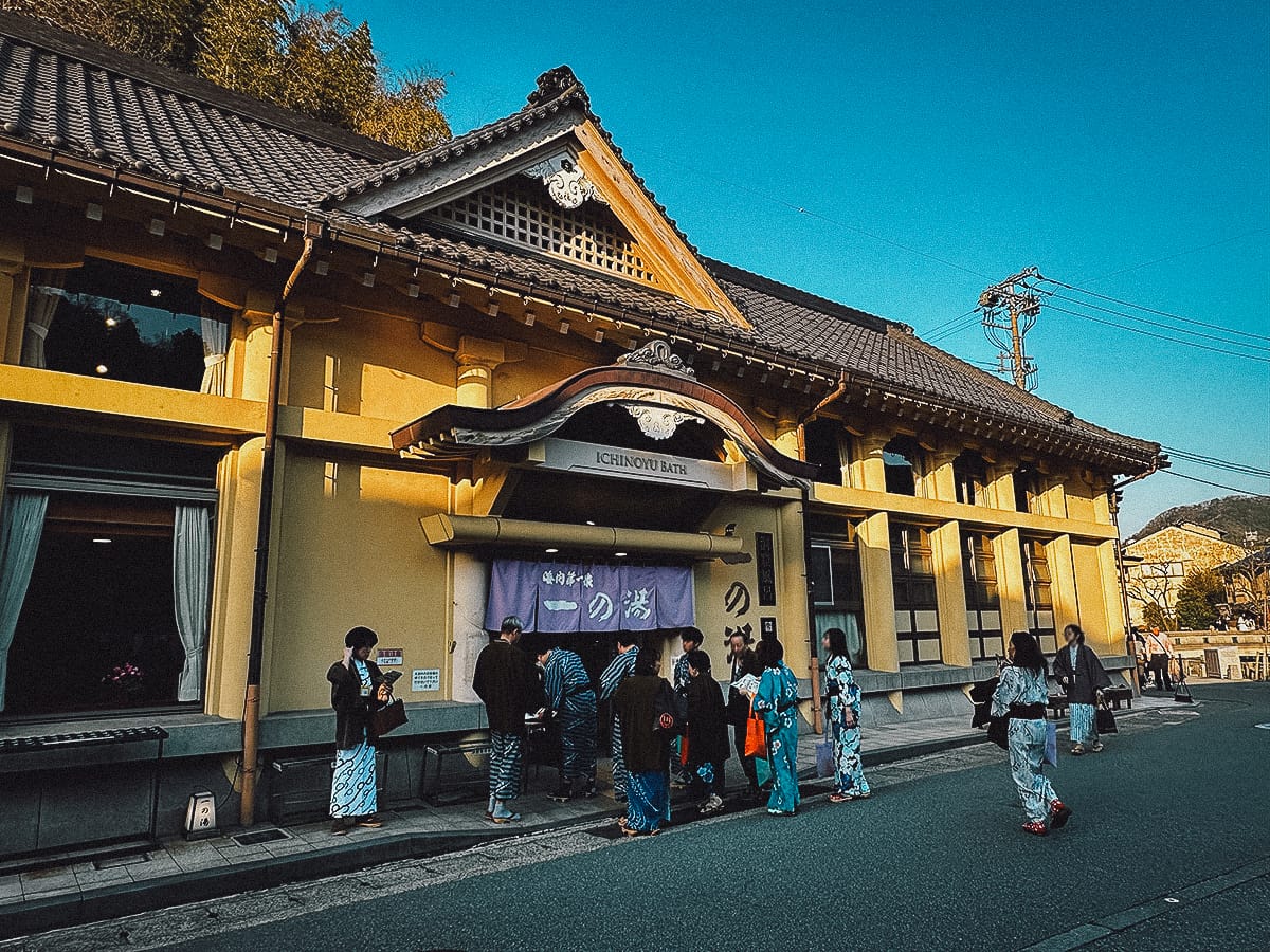 Kinosaki Onsen Travel Guide Outside Ichino-yu