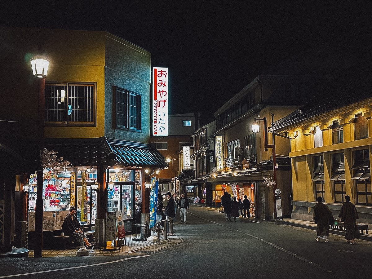 Kinosaki Onsen Travel Guide Kinosaki Onsen at night