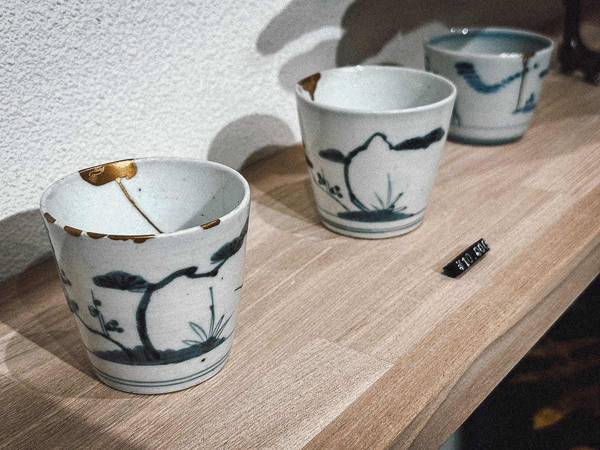 Kintsugi in Kyoto Pottery on display