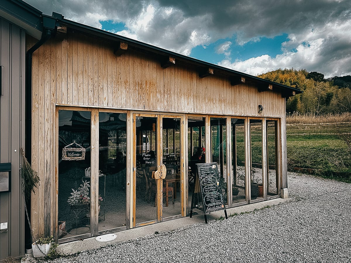 Yamanobe-no-michi Trail Cafe Samanala Garden exterior