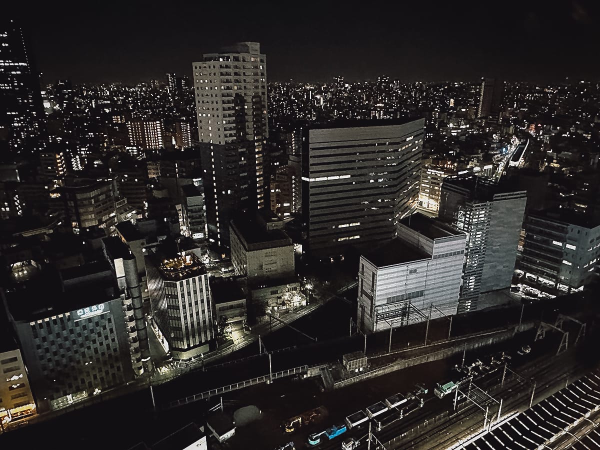 Free Observatories in Tokyo Night view from Tokyu Kabukicho Tower observation deck